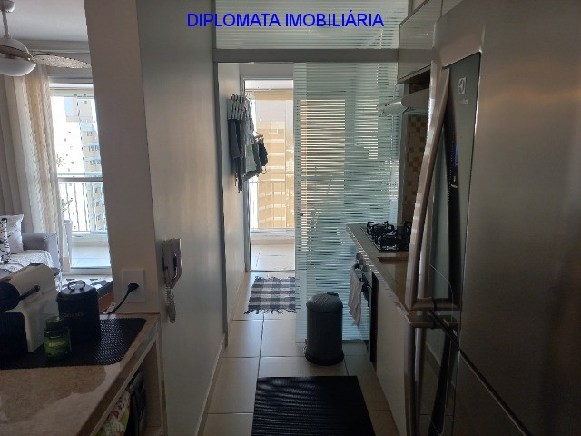 Apartamento à venda com 2 quartos, 65m² - Foto 15