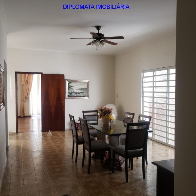 Casa à venda com 3 quartos, 500m² - Foto 22