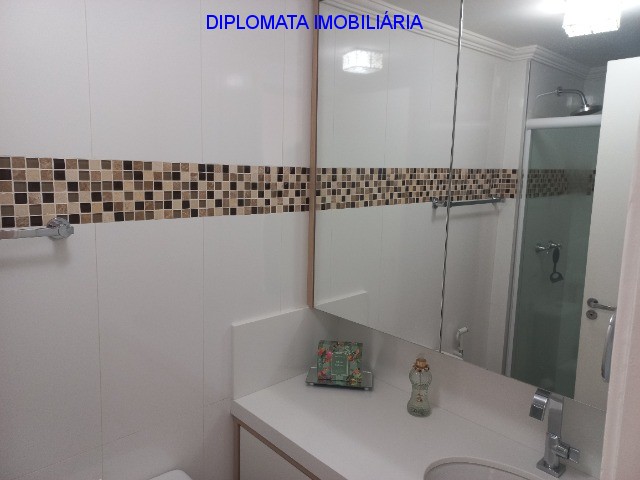 Apartamento à venda com 2 quartos, 65m² - Foto 23