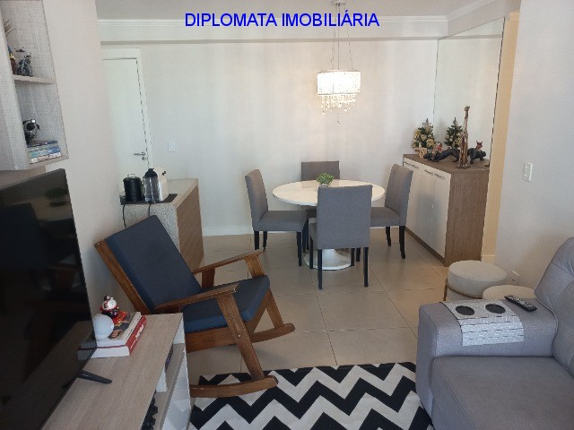 Apartamento à venda com 2 quartos, 65m² - Foto 14