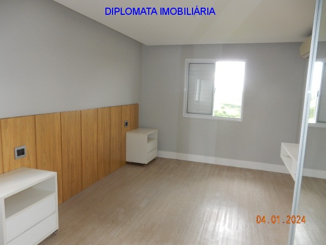 Apartamento à venda com 4 quartos, 196m² - Foto 32