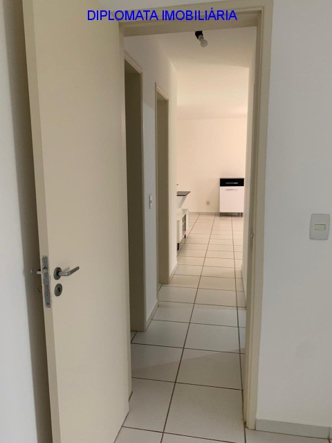 Apartamento à venda com 3 quartos, 77m² - Foto 3