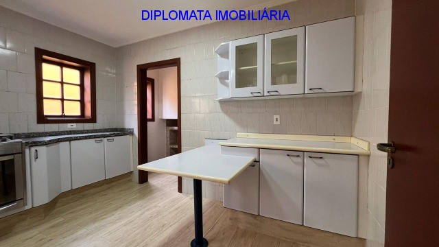 Casa de Condomínio à venda com 3 quartos, 462m² - Foto 4