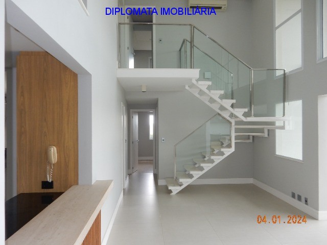 Apartamento à venda com 4 quartos, 196m² - Foto 5