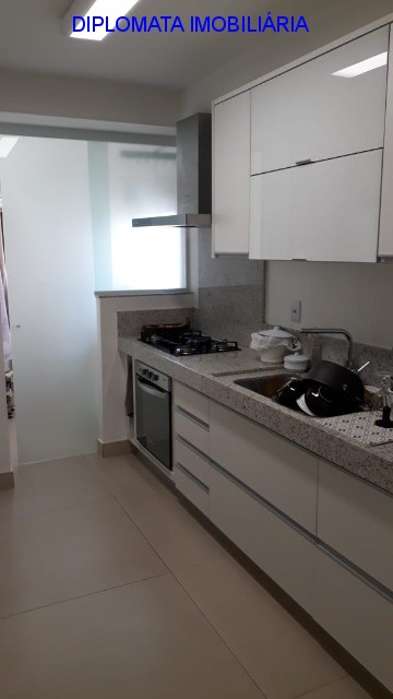 Apartamento à venda com 3 quartos, 125m² - Foto 18