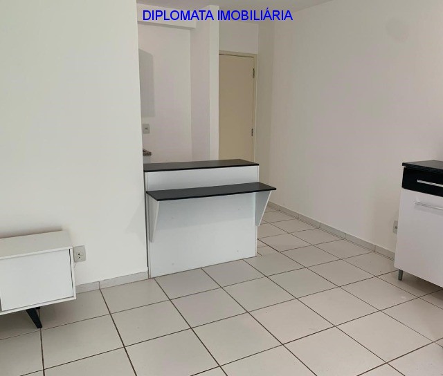 Apartamento à venda com 3 quartos, 77m² - Foto 4