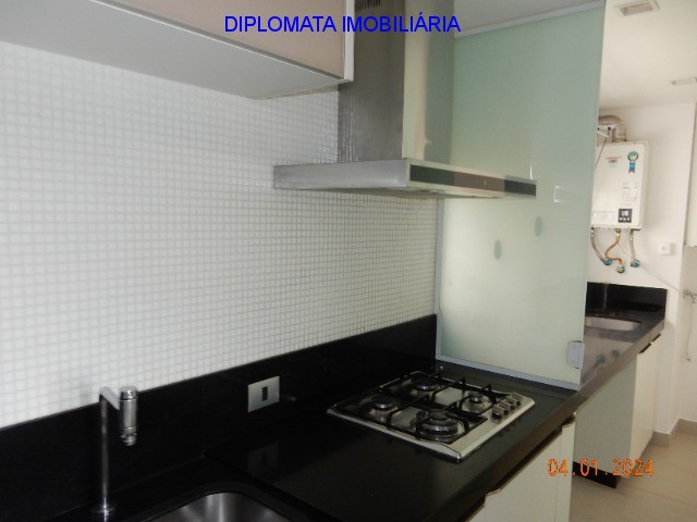 Apartamento à venda com 4 quartos, 196m² - Foto 45