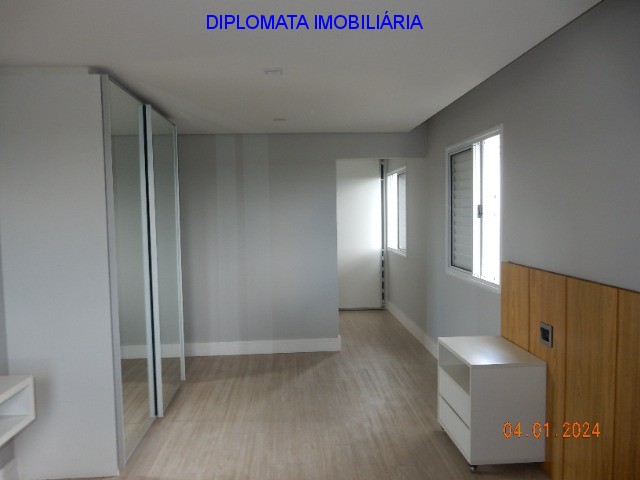 Apartamento à venda com 4 quartos, 196m² - Foto 35