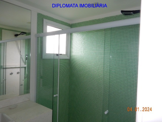 Apartamento à venda com 4 quartos, 196m² - Foto 17