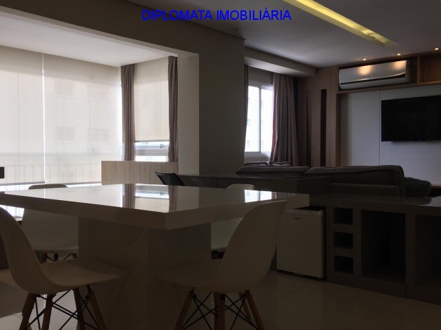 Apartamento à venda e aluguel com 2 quartos, 92m² - Foto 11