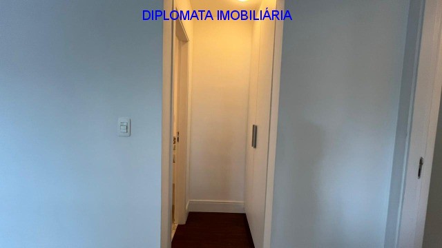 Apartamento à venda com 3 quartos, 125m² - Foto 7