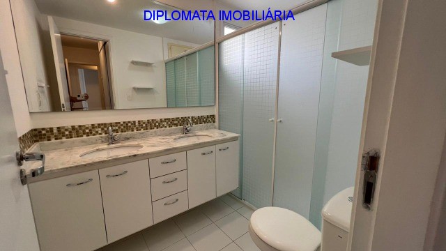 Apartamento à venda com 3 quartos, 125m² - Foto 17