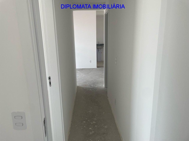 Apartamento à venda com 2 quartos, 57m² - Foto 15