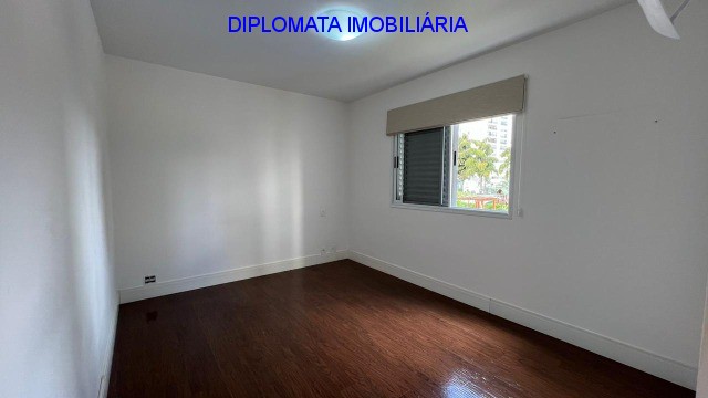 Apartamento à venda com 3 quartos, 125m² - Foto 14