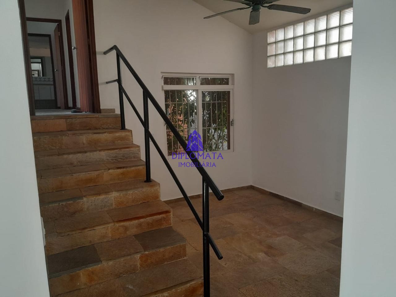 Sobrado à venda e aluguel com 3 quartos, 390m² - Foto 17