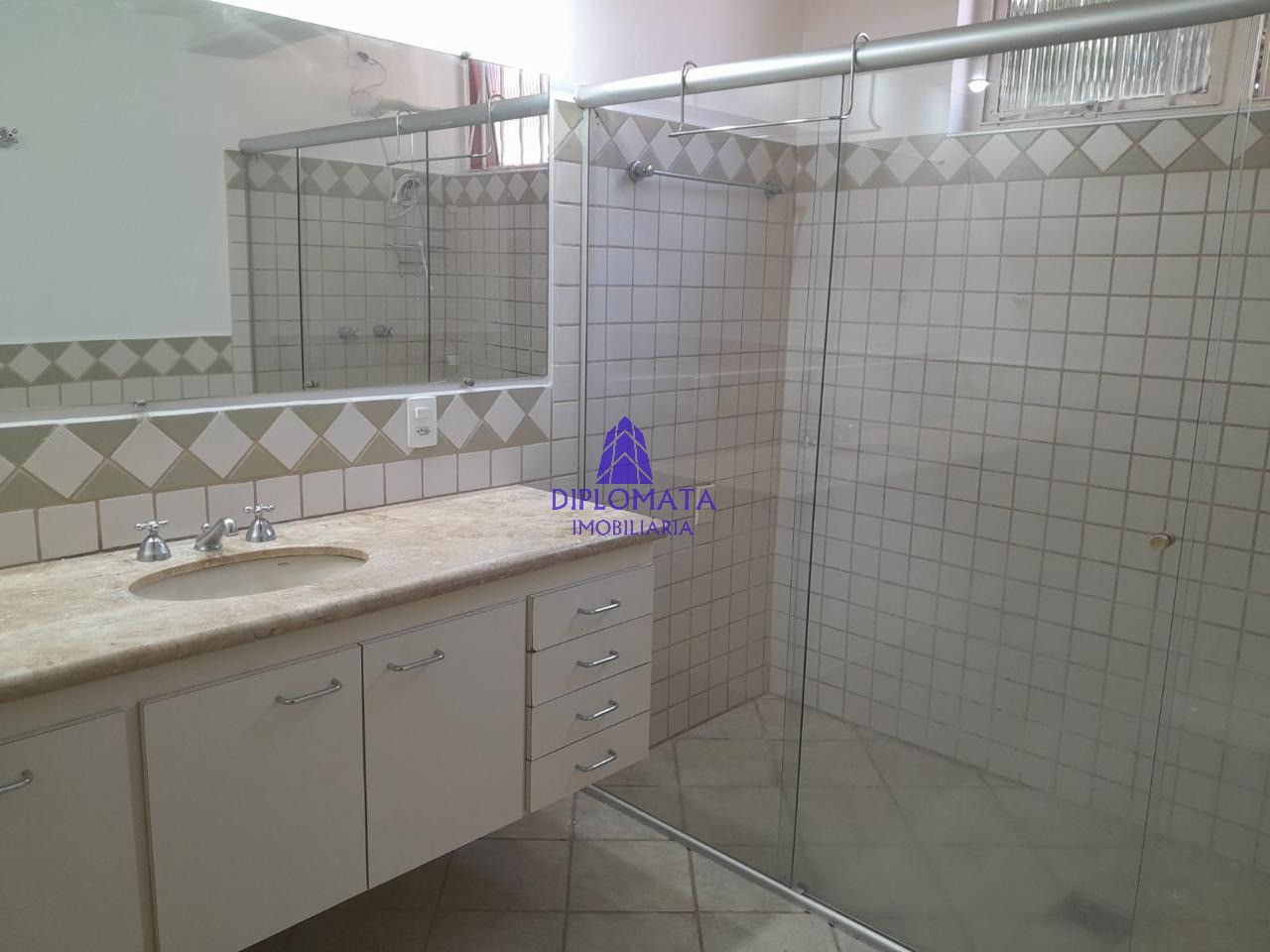 Sobrado à venda e aluguel com 3 quartos, 390m² - Foto 10