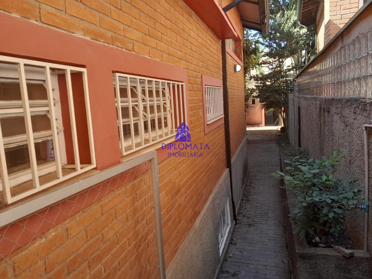 Sobrado à venda e aluguel com 3 quartos, 390m² - Foto 5