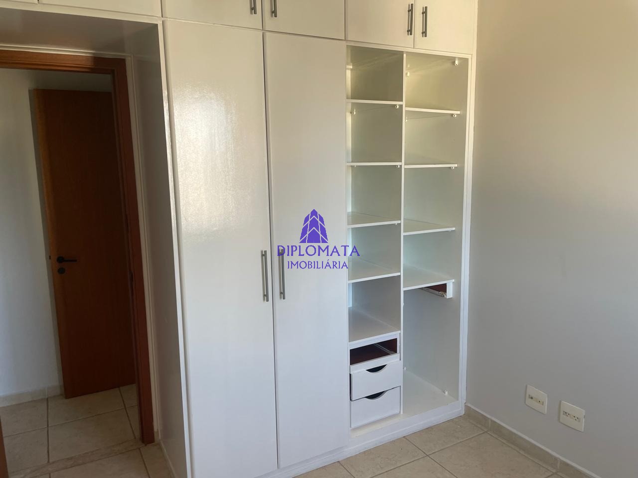 Apartamento à venda com 4 quartos, 105m² - Foto 14