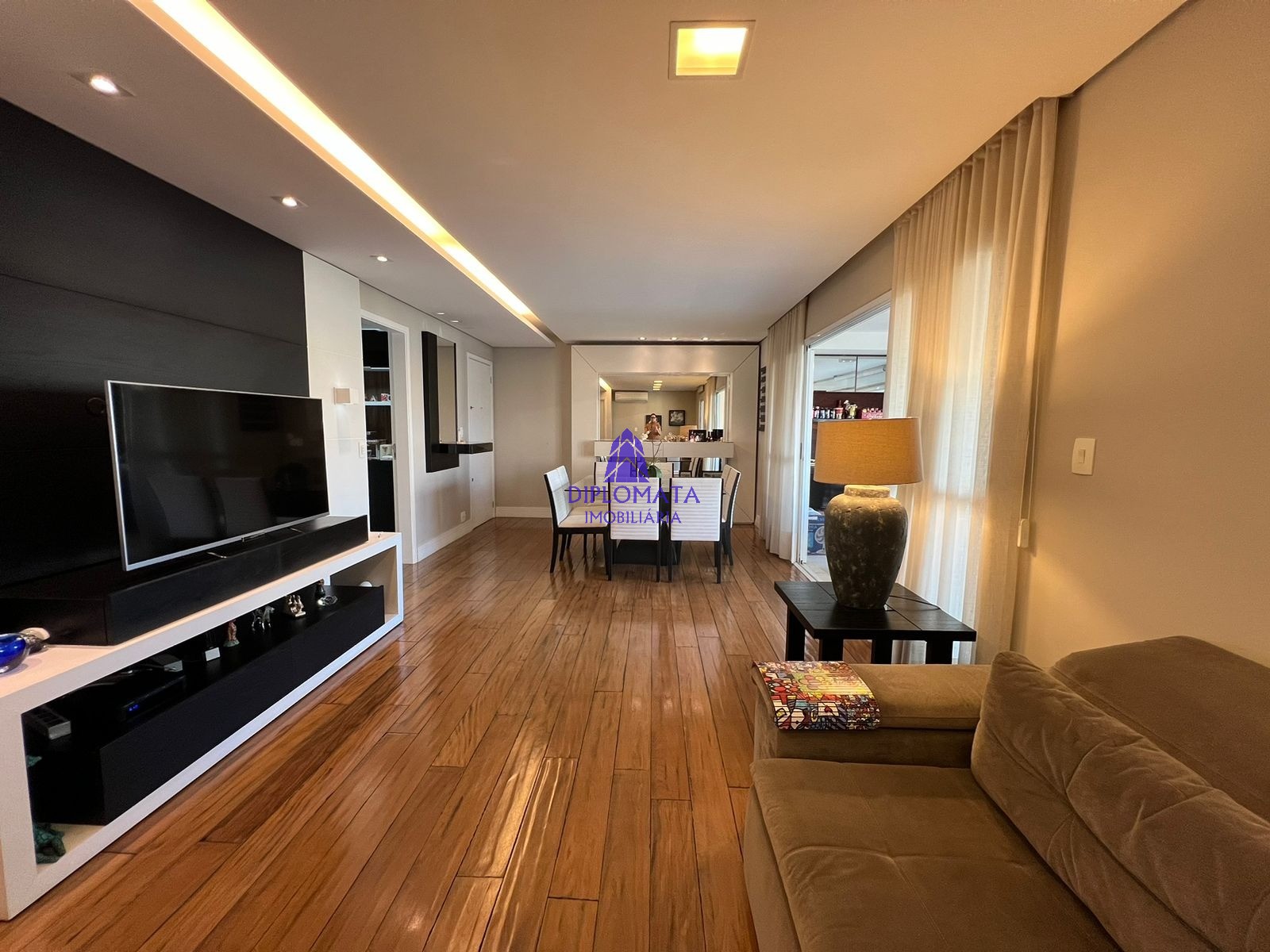 Apartamento à venda com 3 quartos, 132m² - Foto 19