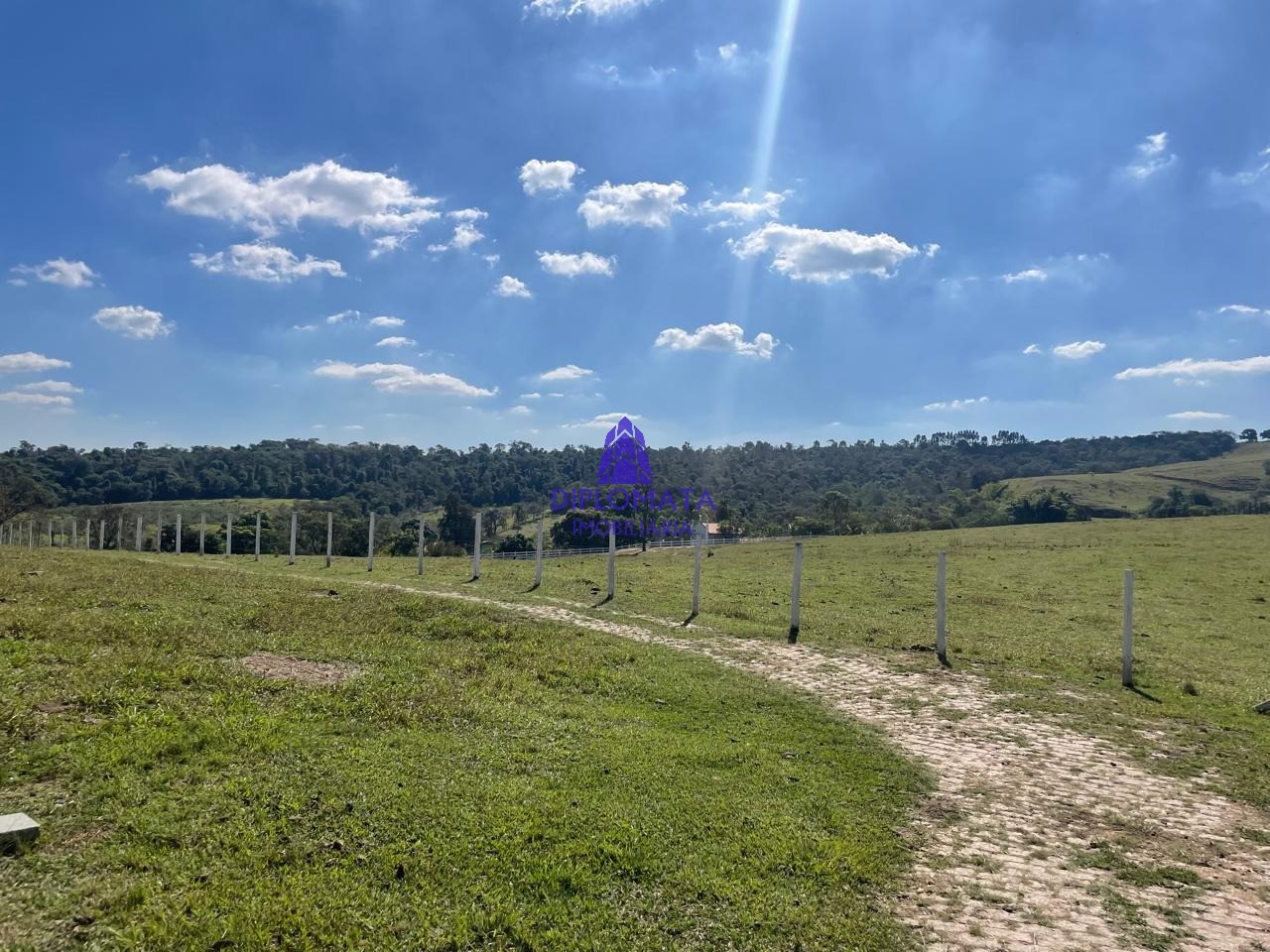 Fazenda à venda com 2 quartos, 180000m² - Foto 54