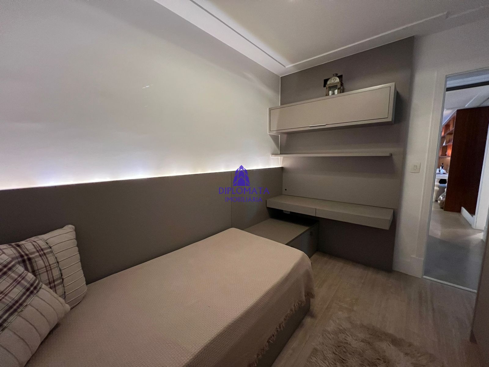 Apartamento à venda com 3 quartos, 125m² - Foto 16