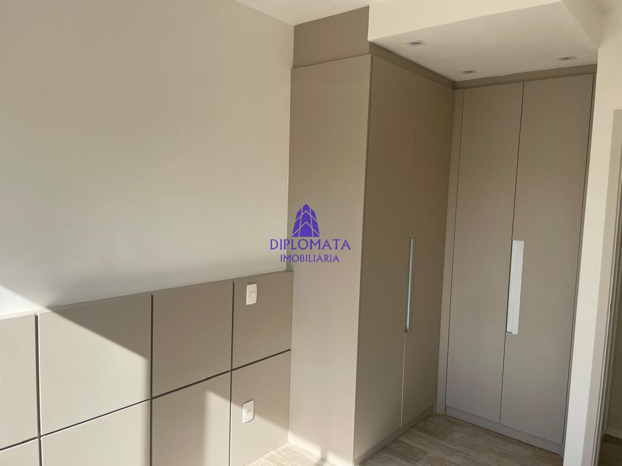 Apartamento para alugar com 1 quarto, 44m² - Foto 11