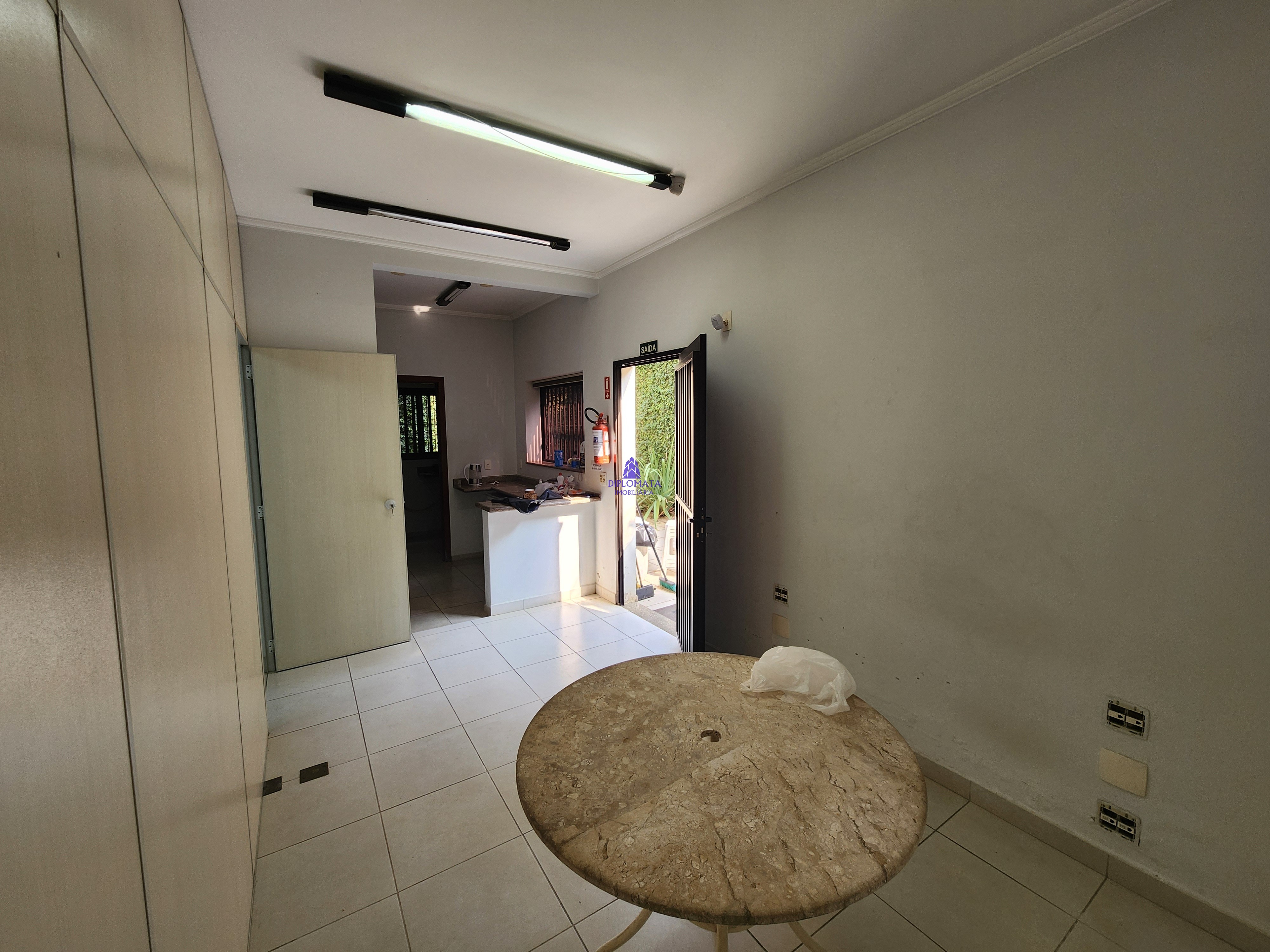 Prédio Inteiro para alugar com 5 quartos, 360m² - Foto 19