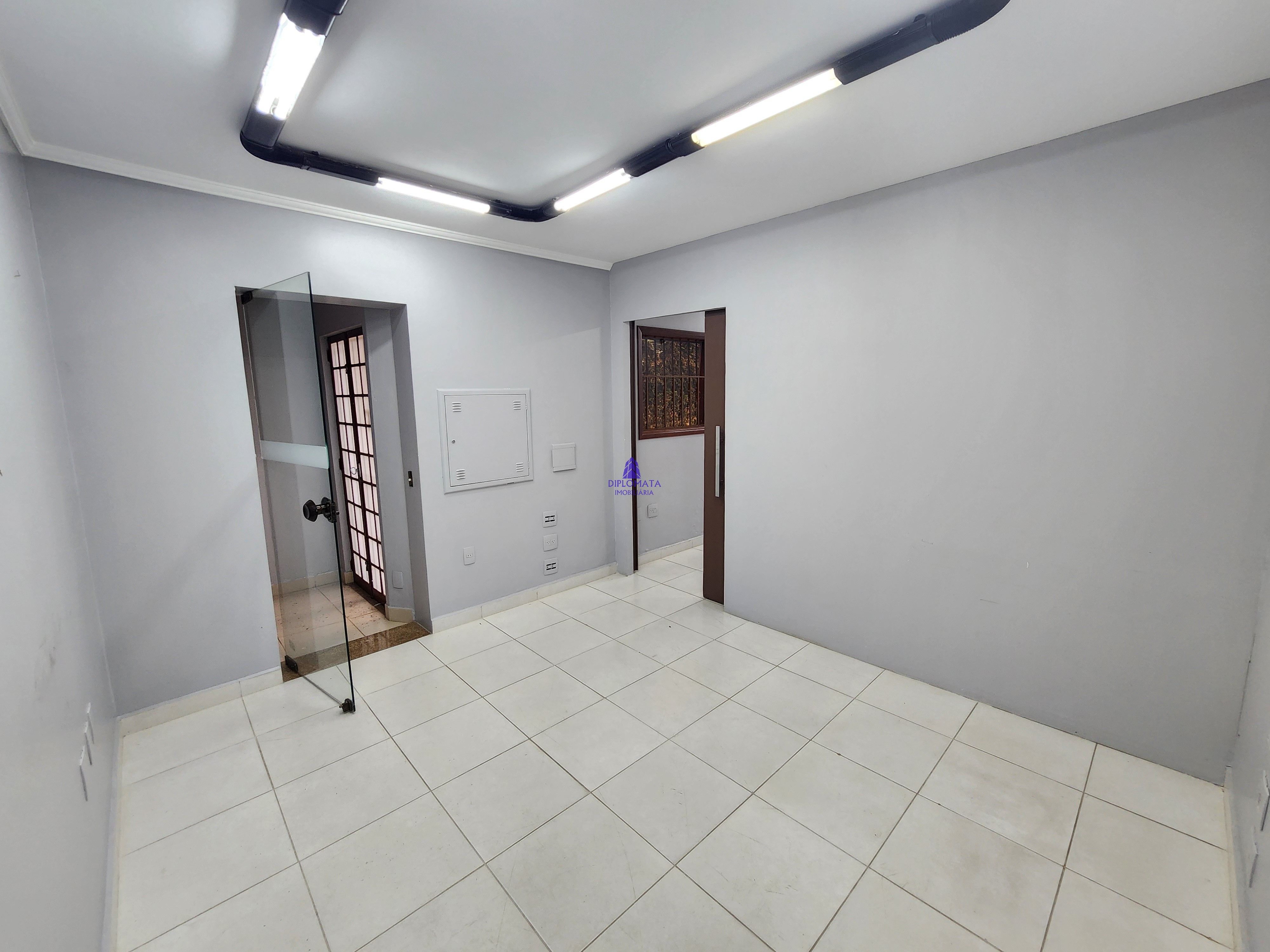 Prédio Inteiro para alugar com 5 quartos, 360m² - Foto 16