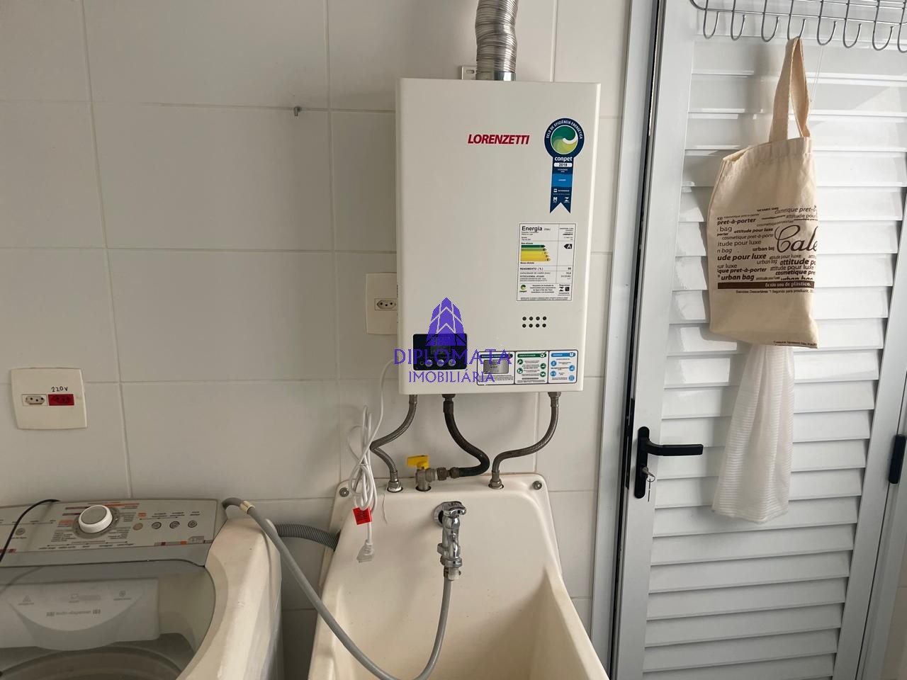 Apartamento para alugar com 2 quartos, 92m² - Foto 47