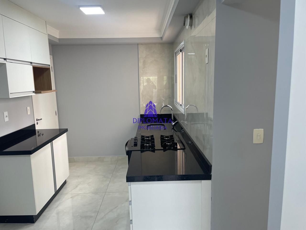 Apartamento à venda com 4 quartos, 137m² - Foto 10