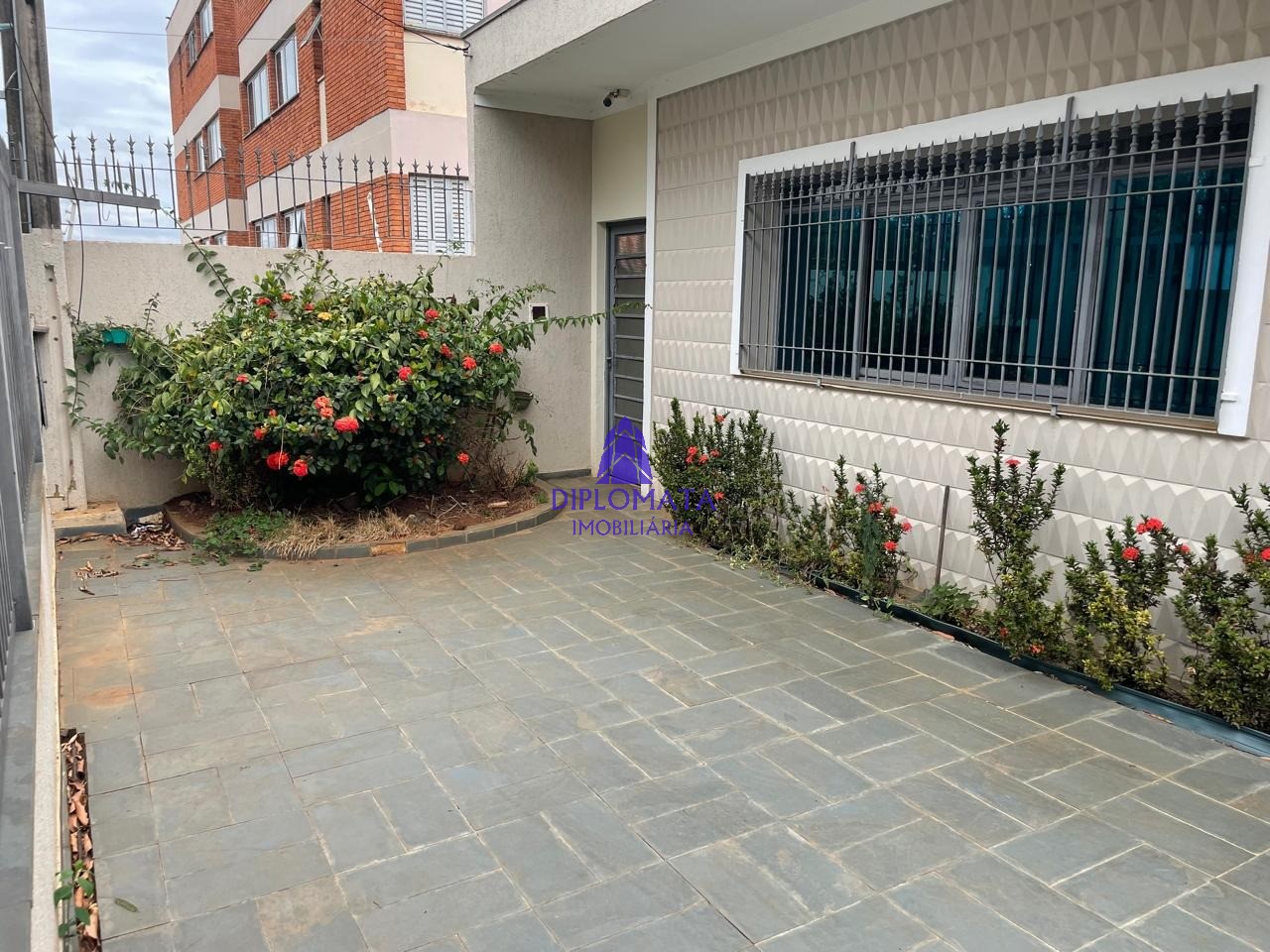 Casa à venda com 3 quartos, 297m² - Foto 9