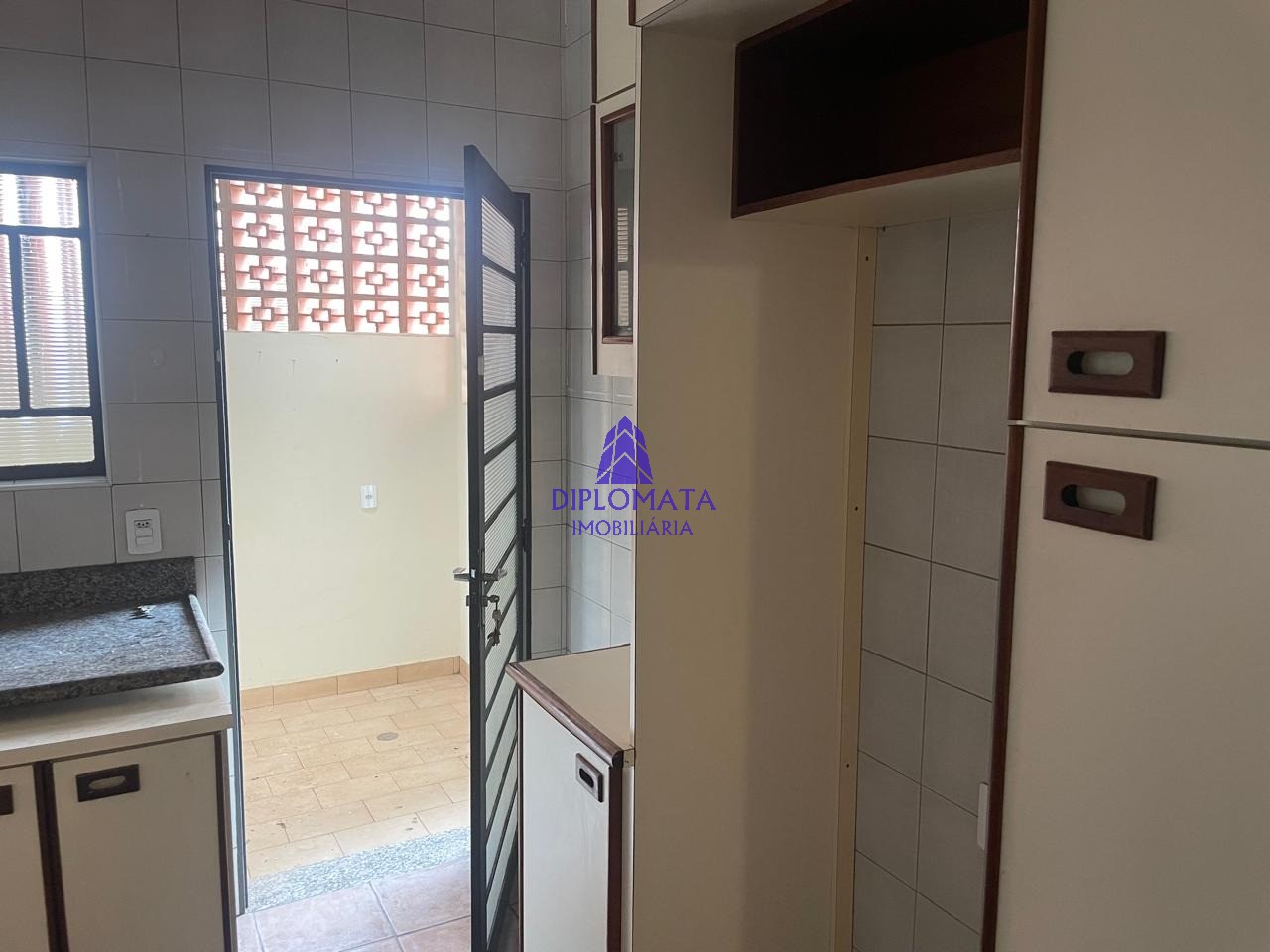 Casa à venda com 3 quartos, 297m² - Foto 13