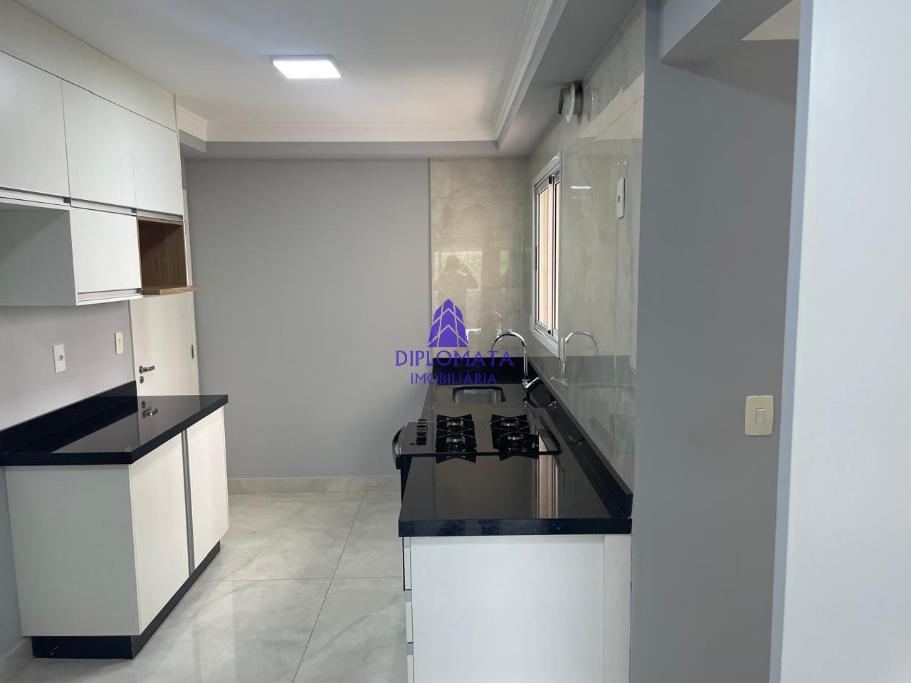 Apartamento à venda com 4 quartos, 137m² - Foto 7