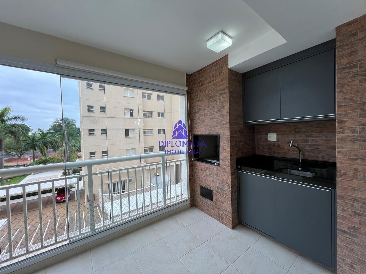 Apartamento à venda com 3 quartos, 92m² - Foto 2