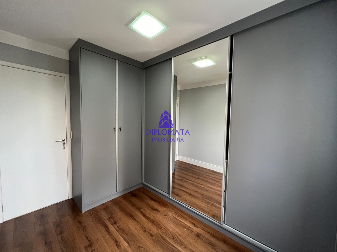 Apartamento à venda com 3 quartos, 92m² - Foto 8