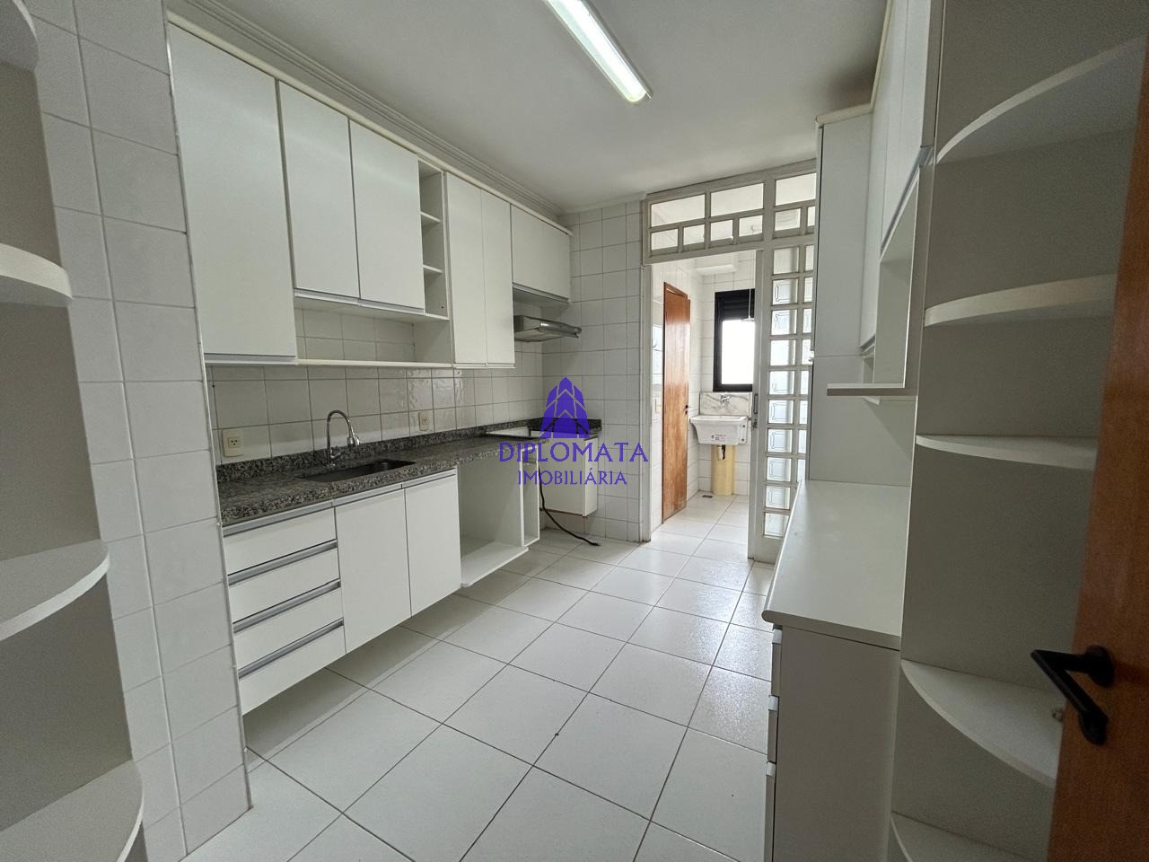 Apartamento para alugar com 4 quartos, 105m² - Foto 23