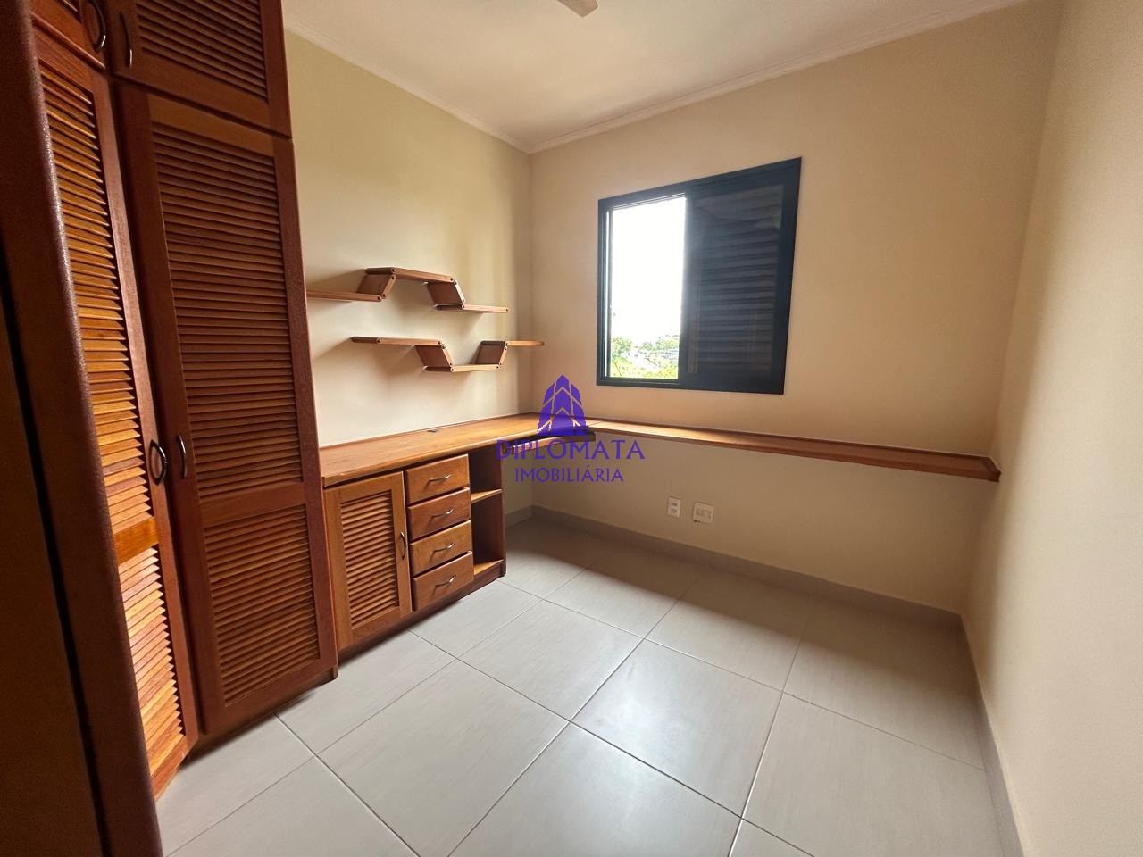 Apartamento para alugar com 4 quartos, 105m² - Foto 32