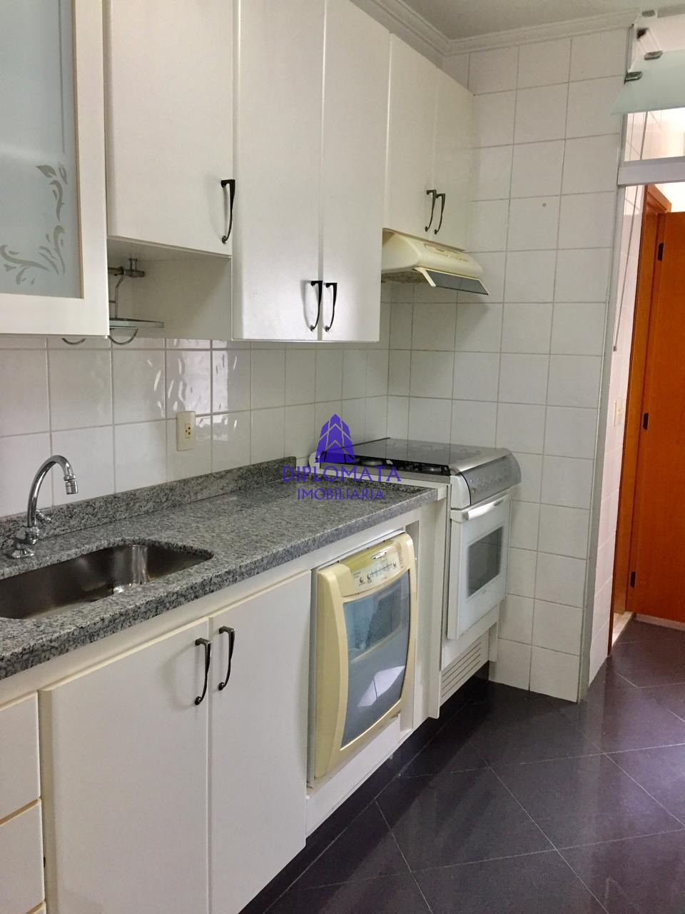 Apartamento à venda com 3 quartos, 86m² - Foto 33