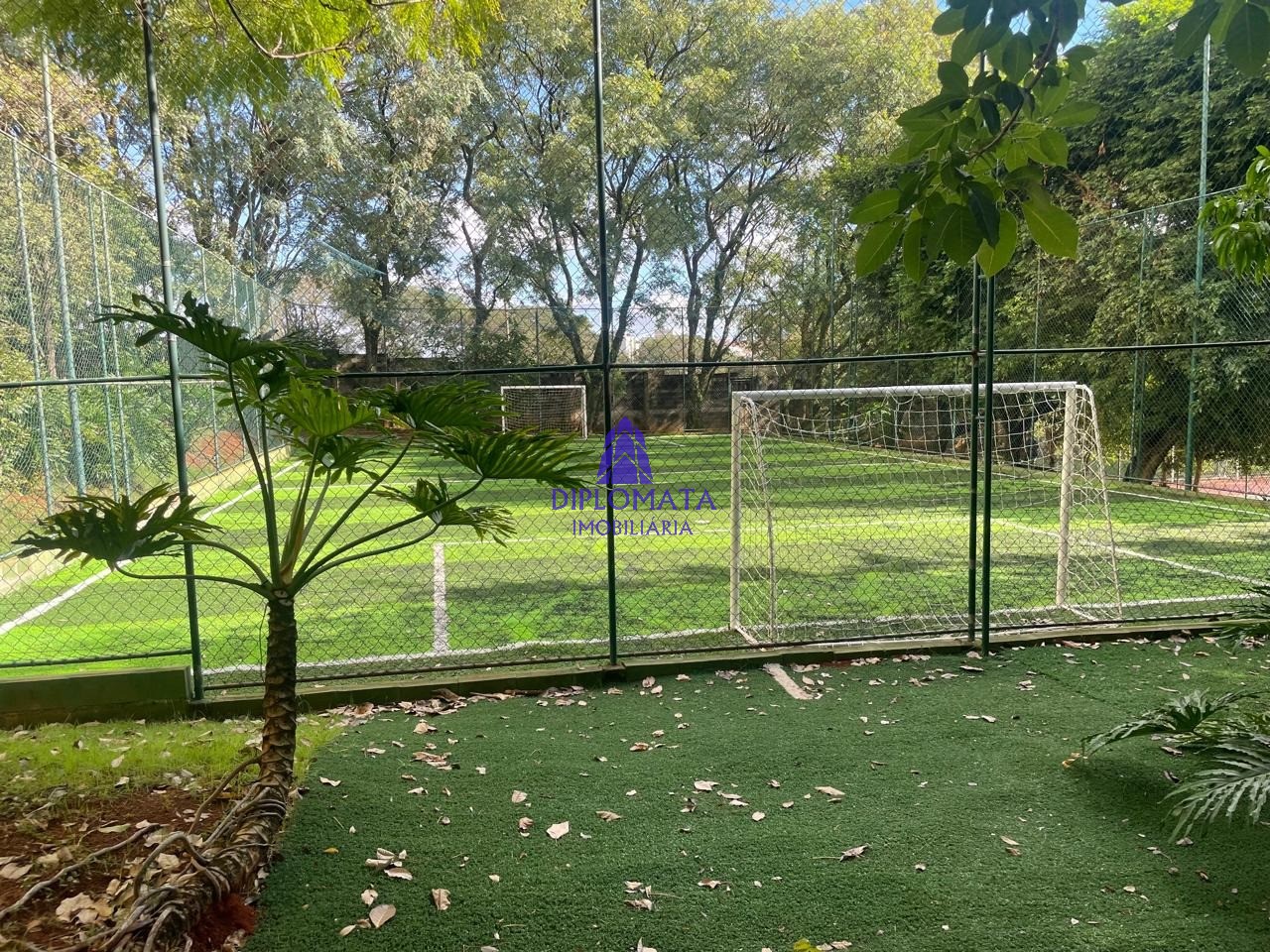 Apartamento à venda e aluguel com 3 quartos, 236m² - Foto 8