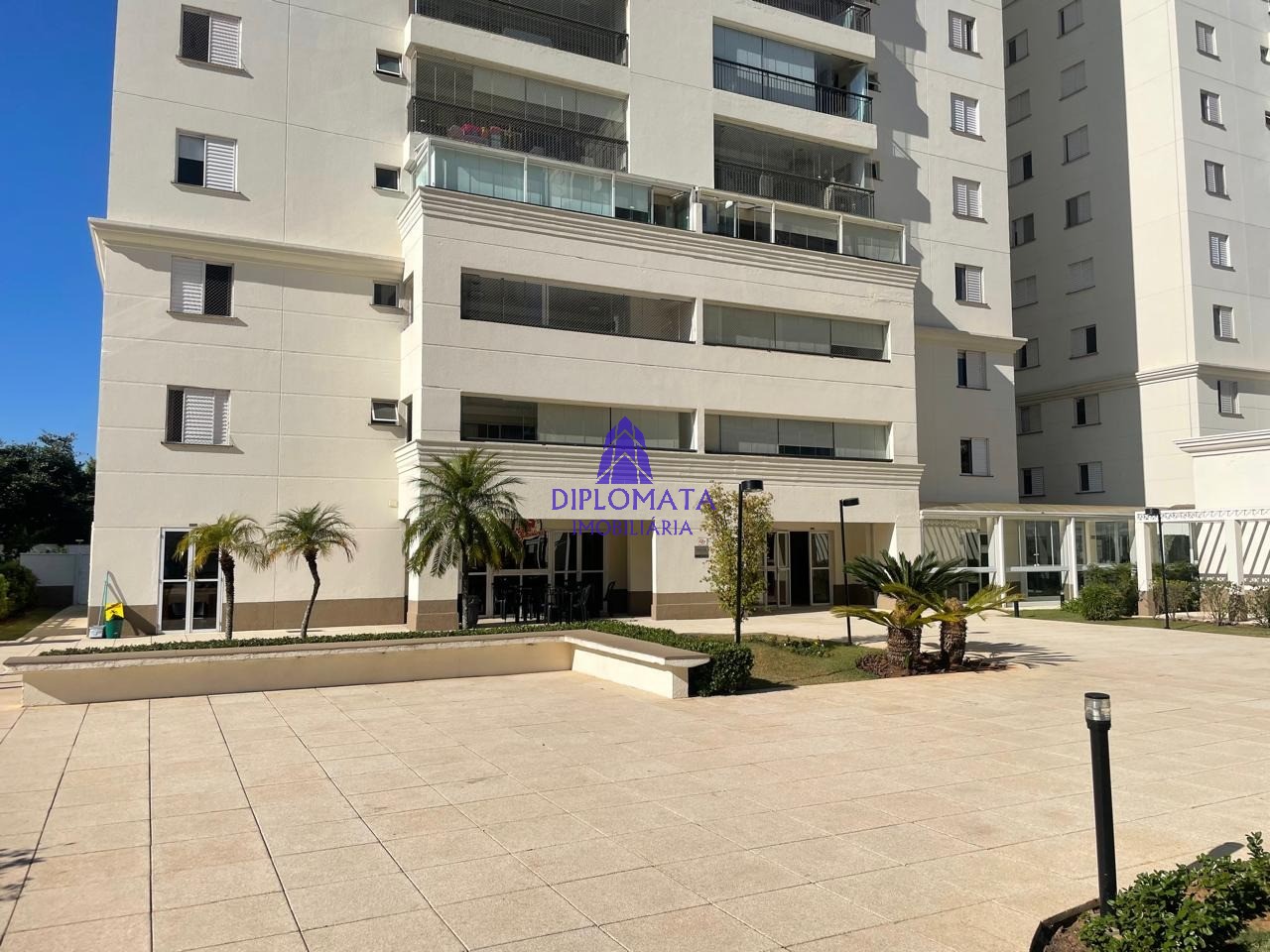 Apartamento para alugar com 3 quartos, 116m² - Foto 4