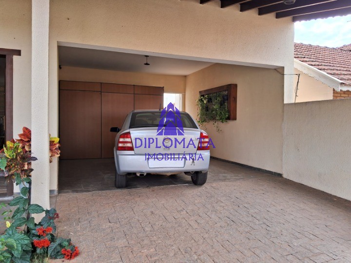 Sobrado, 3 quartos, 242 m² - Foto 4