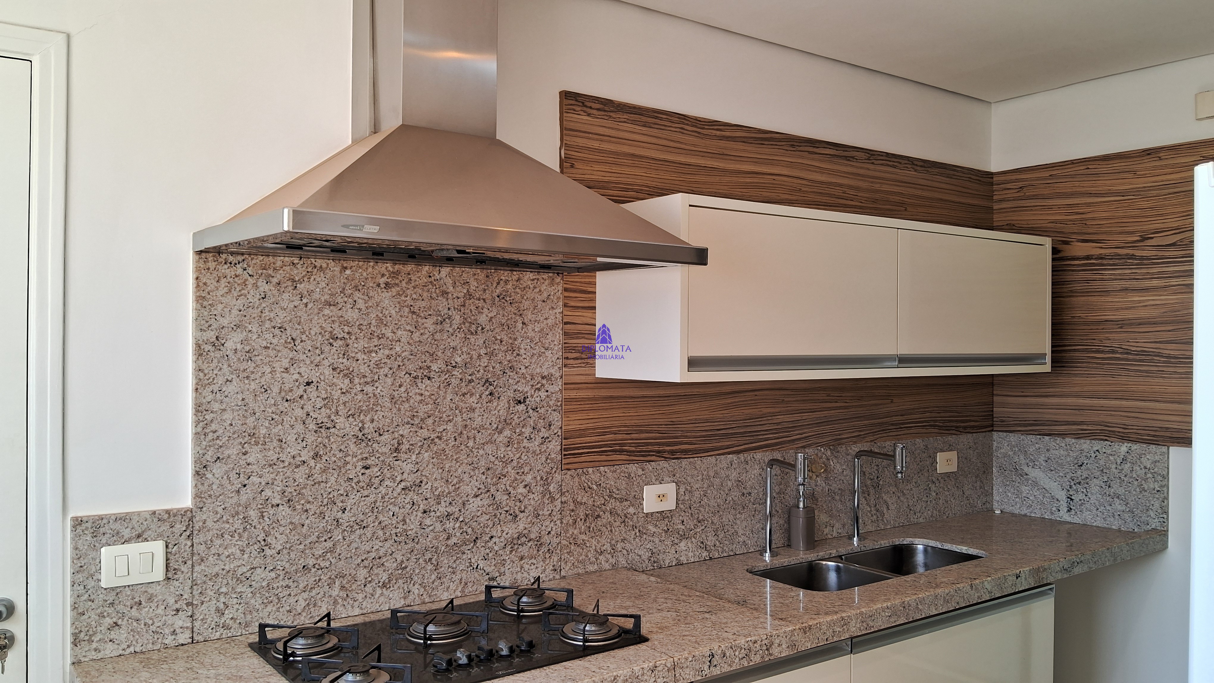 Cobertura, 3 quartos, 257 m² - Foto 40