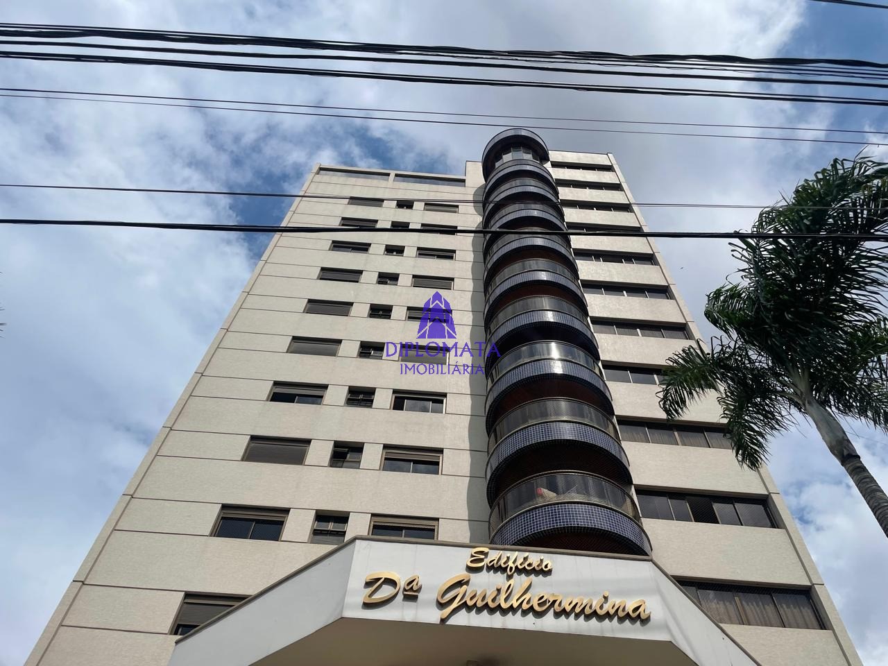 Apartamento, 3 quartos, 160 m² - Foto 1