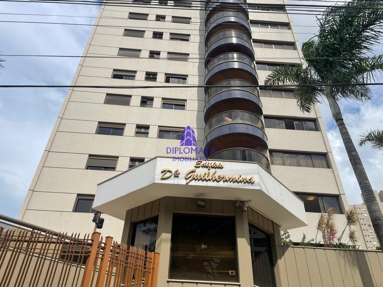 Apartamento, 3 quartos, 160 m² - Foto 2