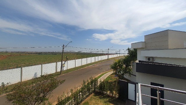 Casa de Condomínio à venda com 4 quartos, 254m² - Foto 24