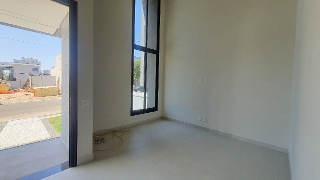 Casa à venda com 3 quartos, 151m² - Foto 2