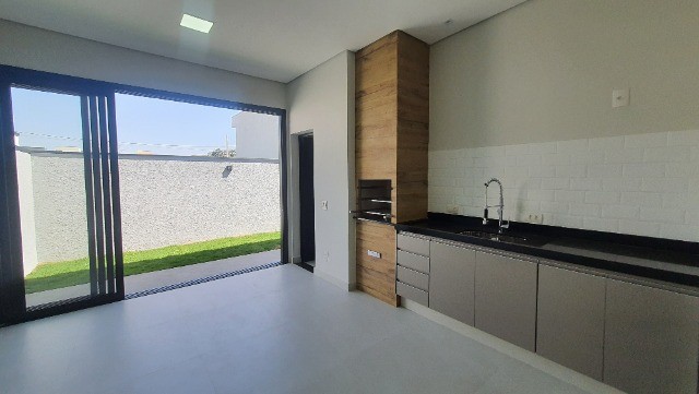 Casa à venda com 3 quartos, 151m² - Foto 7