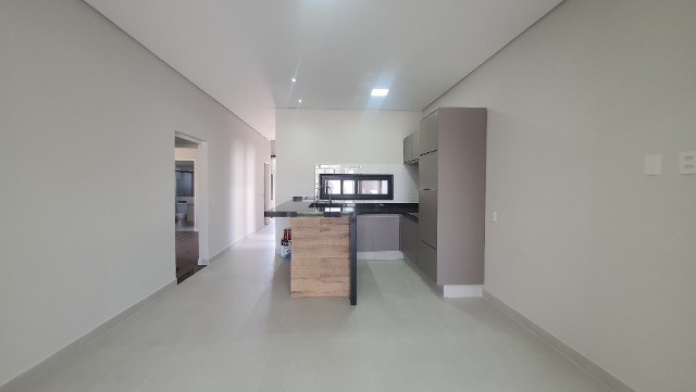 Casa à venda com 3 quartos, 151m² - Foto 6