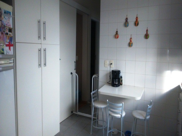 Apartamento à venda com 2 quartos, 65m² - Foto 2