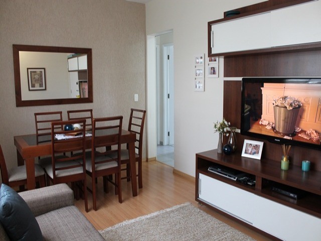 Apartamento à venda com 2 quartos, 65m² - Foto 1